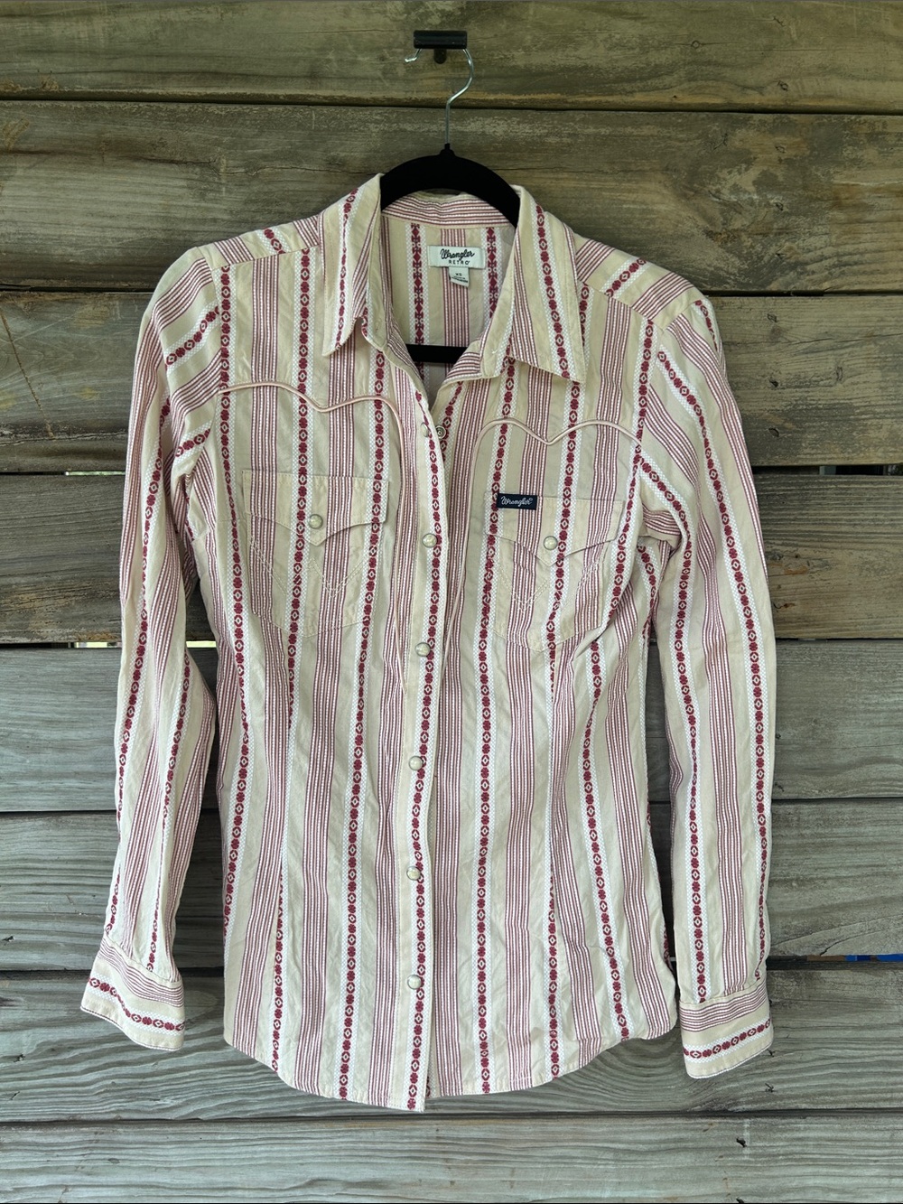 Wrangler Women's Cream and Red Striped Western Button-Up Shirt